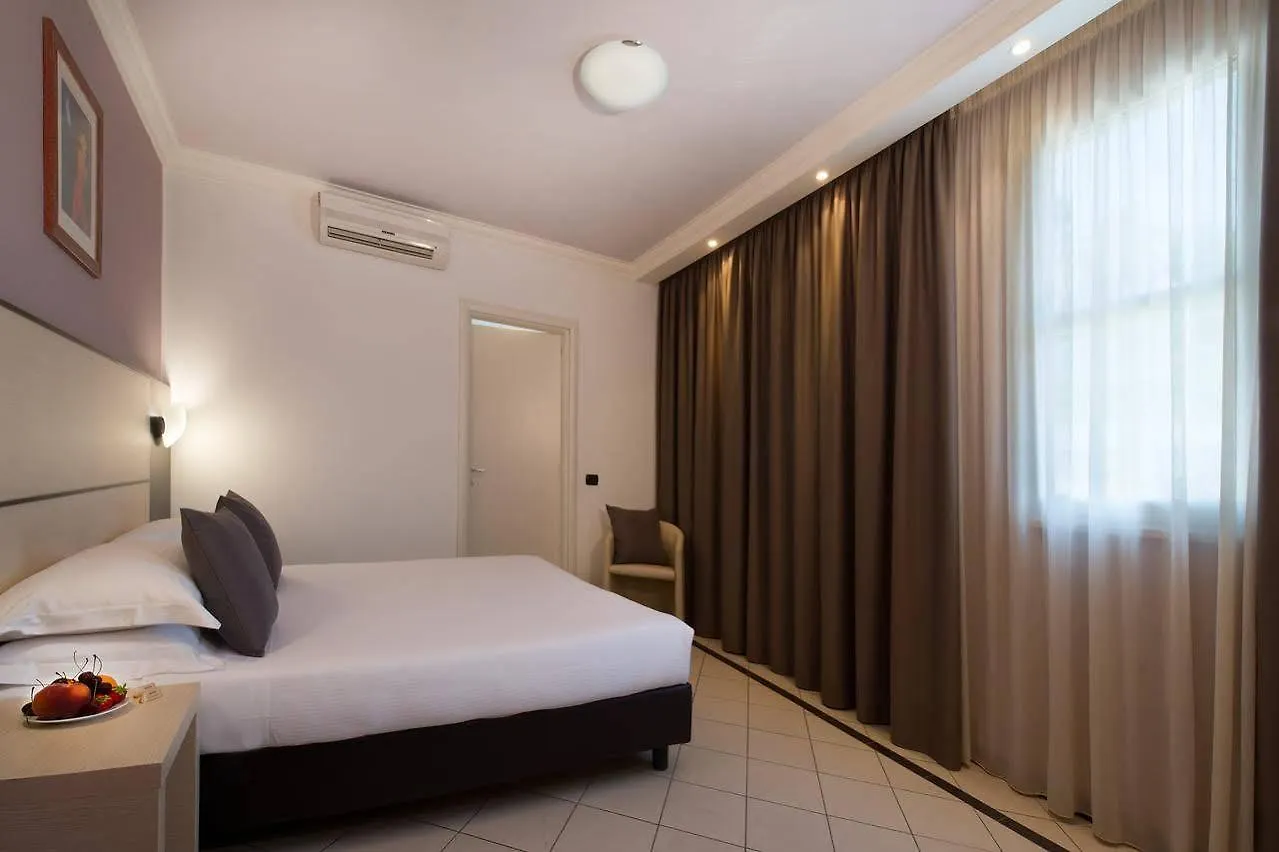 Cdh Hotel לה ספציה
