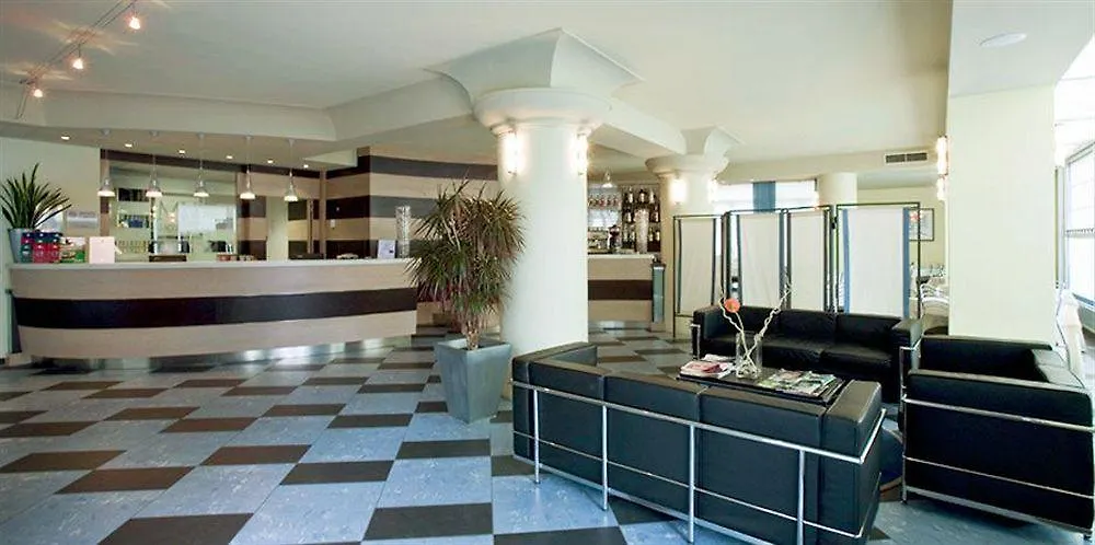 Cdh Hotel La Spezia 4*,